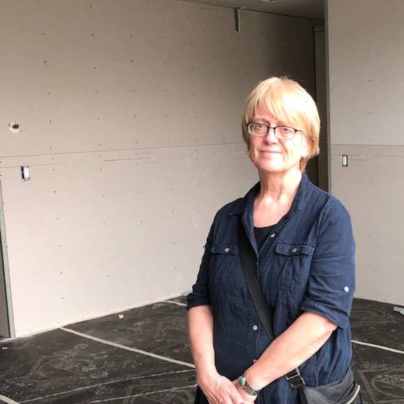 Meet your Posher, Susan - Picture 2 of 4